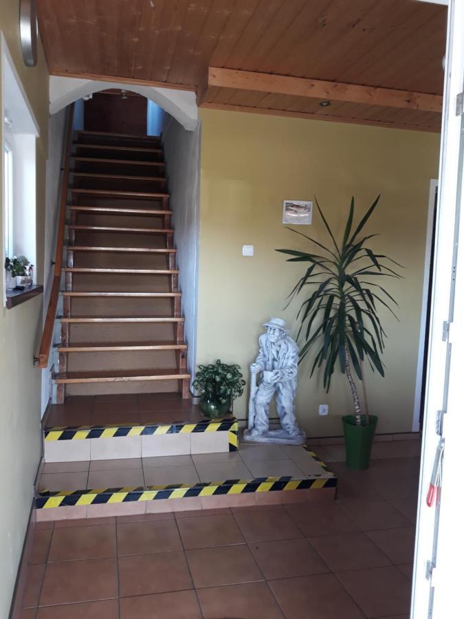 Pod Piramida Villa Ługniany Kültér fotó