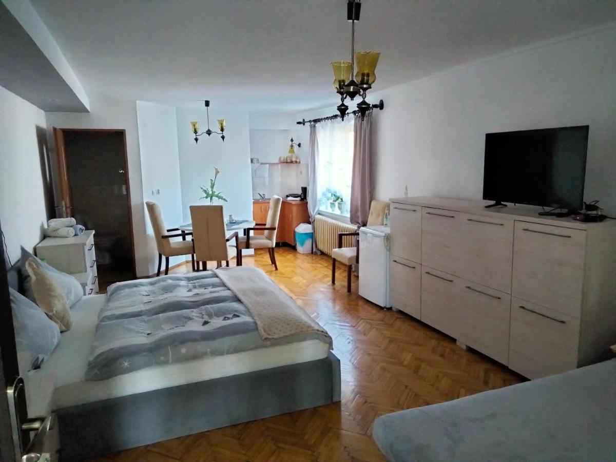 Pod Piramida Villa Ługniany Kültér fotó